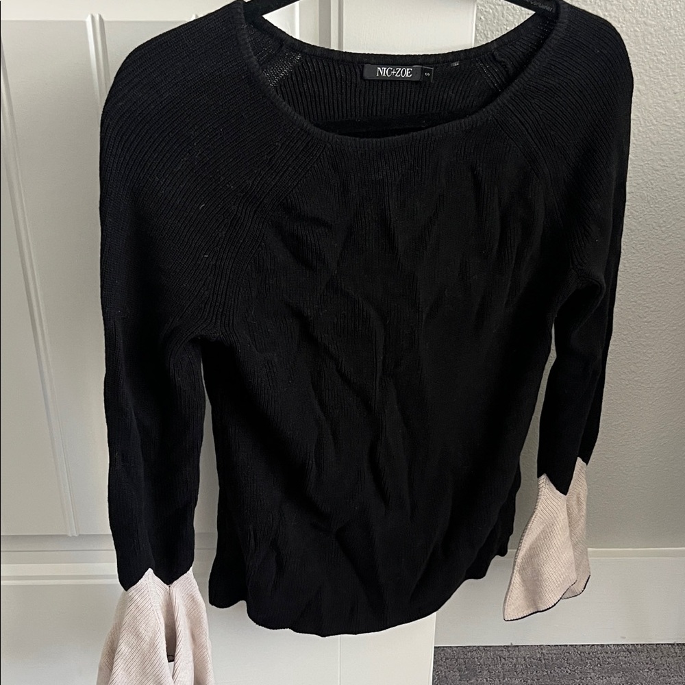 NIC+ZOE Black Sweater with Light Sleeves
